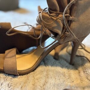 Jessica Simpson beige pink heel